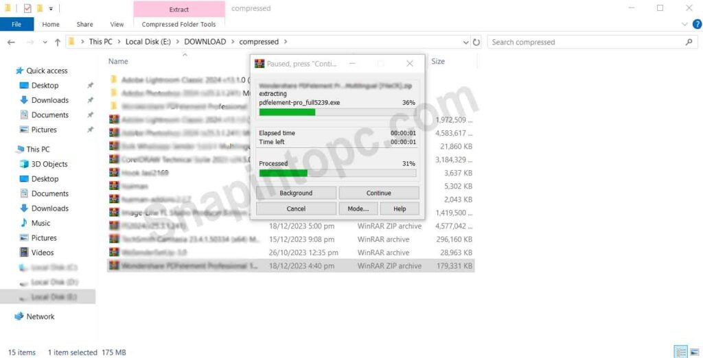 winrar 7.0  extrscting file  interface